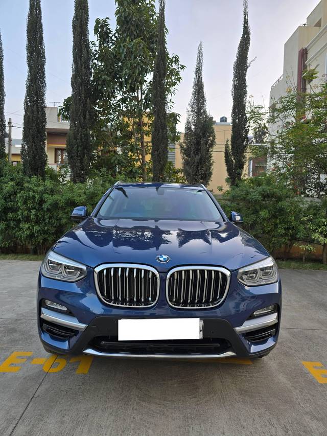 https://images10.gaadi.com/usedcar_image/4331912/original/processed_a3520b49c25b3e11a164e82a392a3836.jpg?imwidth=6401