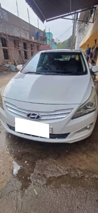 Hyundai Verna 2011-2015 Hyundai Verna 1.6 SX