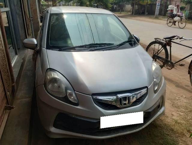 https://images10.gaadi.com/usedcar_image/4332063/original/processed_042705fe-0e1d-4922-a137-3a6f53693881.jpg?imwidth=6400