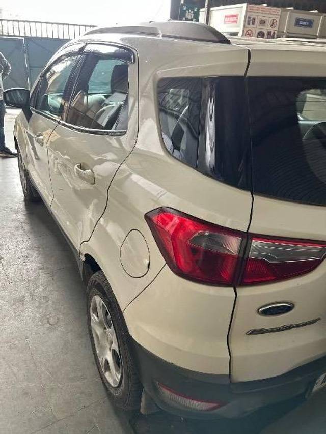 https://images10.gaadi.com/usedcar_image/4332067/original/processed_c2bdb96e-99d3-4851-a1f2-7bb21d12692b.jpeg?imwidth=6401