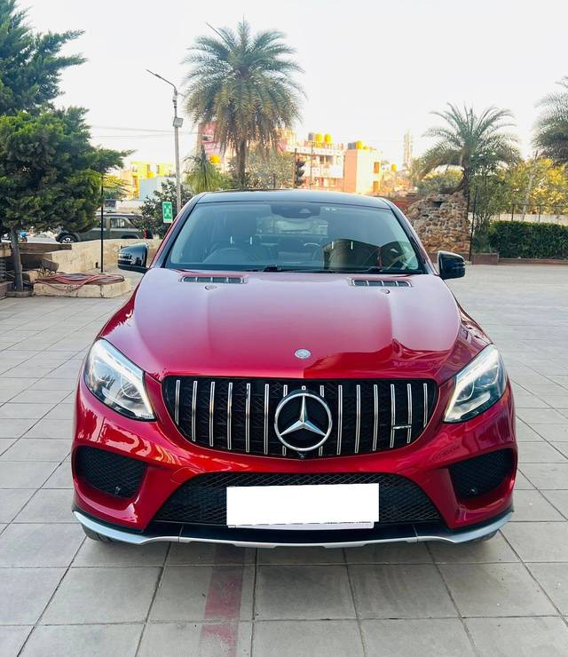 https://images10.gaadi.com/usedcar_image/4332085/original/processed_2e8f535f155ea86750d23baa1546a9c7.jpg?imwidth=6400