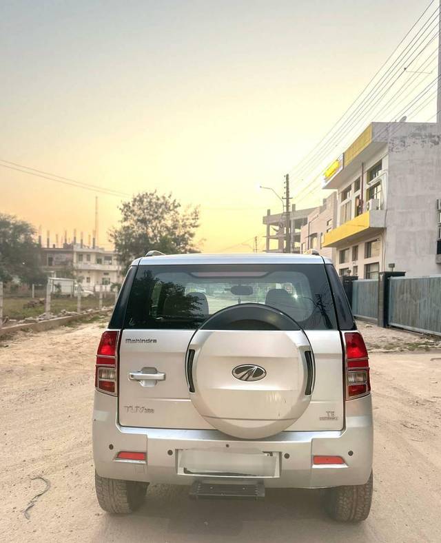 https://images10.gaadi.com/usedcar_image/4332122/original/processed_be547ecbd7da27231c9bcc7a6b4bd954.jpg?imwidth=6402