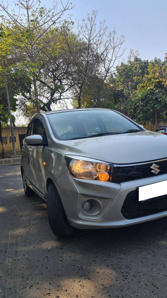 https://images10.gaadi.com/usedcar_image/4332265/original/processed_7cf99fd5276c7f5d3b16331c9b55511c.jpg?imwidth=6401