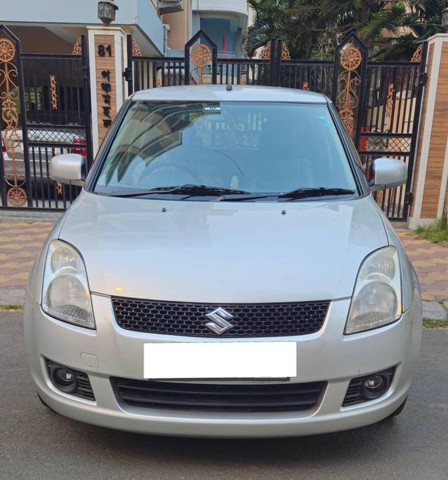 https://images10.gaadi.com/usedcar_image/4332278/original/processed_1b8c81fa44dfa072cde7d3c44b98123c.jpg?imwidth=6400