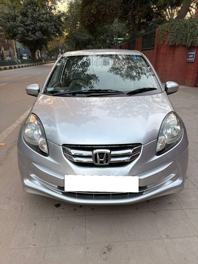 https://images10.gaadi.com/usedcar_image/4332297/original/processed_3f34dcd9d1a17553120fd77041768a12.jpg?imwidth=6400