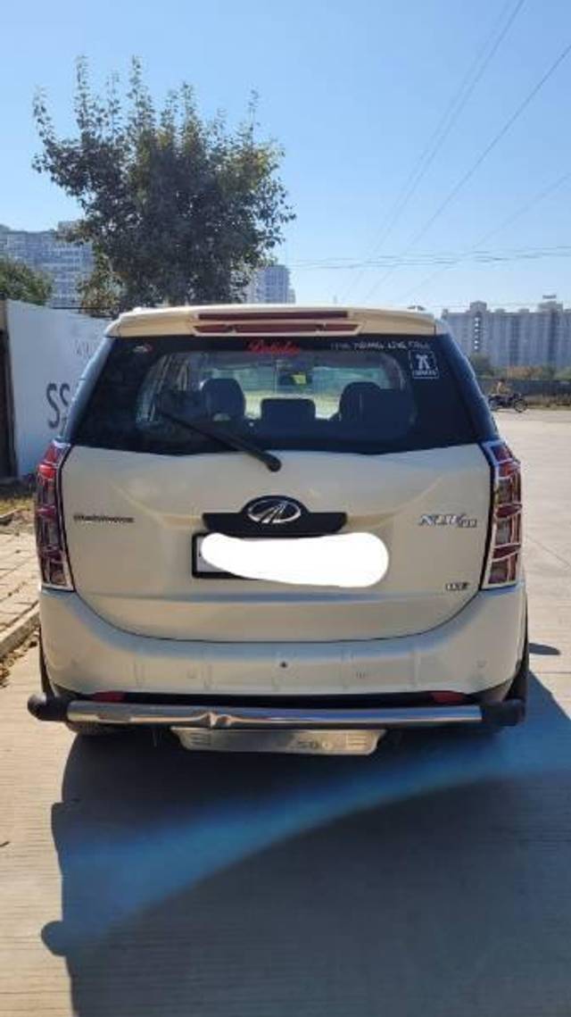 https://images10.gaadi.com/usedcar_image/4332363/original/processed_442d827f-0201-45f4-9d20-490fdb53c033.jpg?imwidth=6402