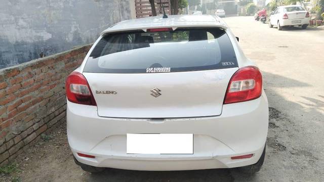 https://images10.gaadi.com/usedcar_image/4332403/original/processed_a05eb8f7-dbdf-47c2-86ae-eee606e7ba81.jpg?imwidth=6402