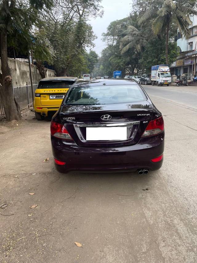 https://images10.gaadi.com/usedcar_image/4332439/original/processed_2c6b0fc55dcbaf6d77285666fcf8ed39.jpg?imwidth=6401