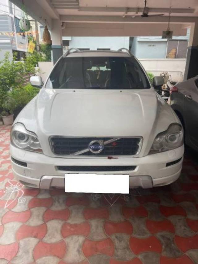 https://images10.gaadi.com/usedcar_image/4332531/original/processed_32521d1c-a71e-4e30-bbac-786e190bbbdc.jpg?imwidth=6400