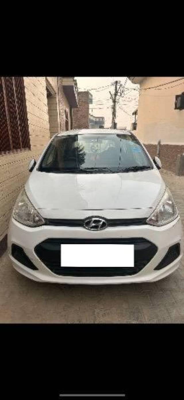 https://images10.gaadi.com/usedcar_image/4332642/original/processed_8097e6f8-0c49-4d84-b23e-f8cba1b11152.jpg?imwidth=6400