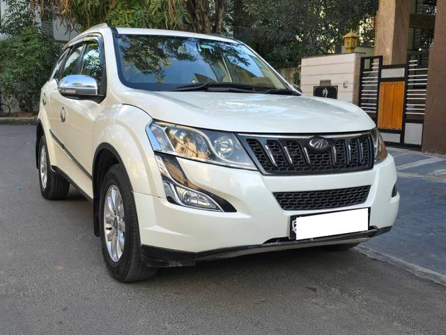 https://images10.gaadi.com/usedcar_image/4332687/original/processed_d10c9715d3e1bb706c89e028bbe83971.jpg?imwidth=6400