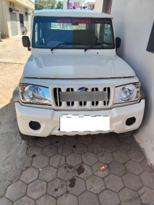 https://images10.gaadi.com/usedcar_image/4332709/original/processed_0bb75a7b-7cbc-4a0d-a75d-732d13a797b1.jpg?imwidth=6402