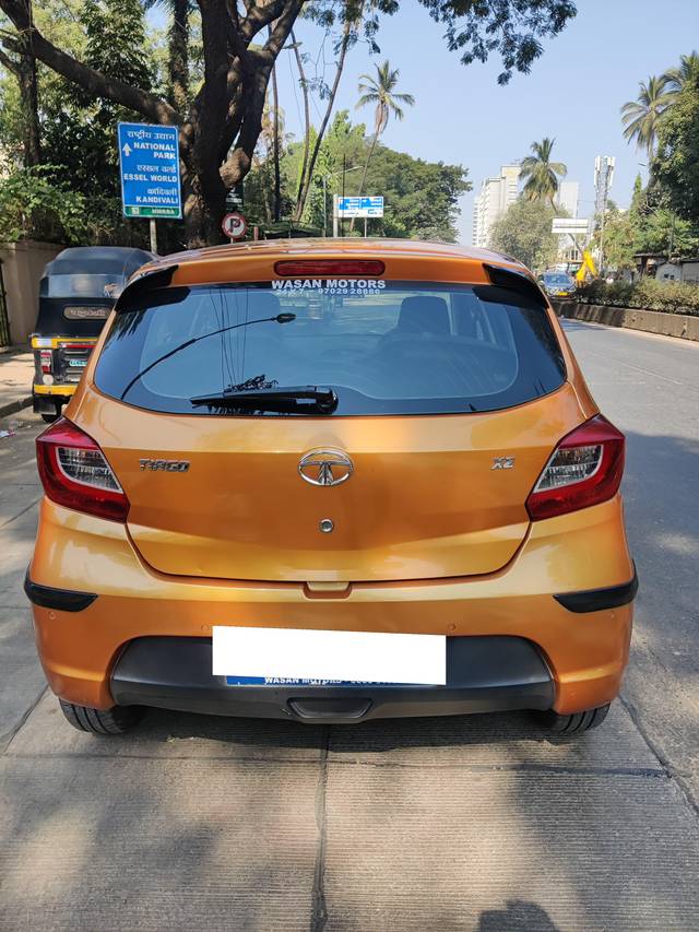 https://images10.gaadi.com/usedcar_image/4332760/original/processed_5dd390efdc15d8b4ccaebea0a7e23068.jpeg?imwidth=6401