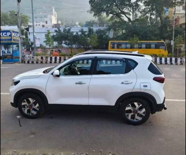 https://images10.gaadi.com/usedcar_image/4332778/original/processed_1e0ed2da-e23e-4108-b713-389120719da0.jpg?imwidth=6401