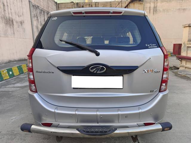 https://images10.gaadi.com/usedcar_image/4332782/original/processed_fb1a9fddc08768293310be3871063fdd.jpg?imwidth=6402