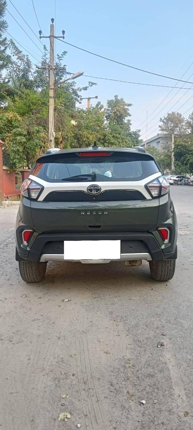 https://images10.gaadi.com/usedcar_image/4332811/original/processed_bbb3a6d257388304706fcd9c031630b4.jpg?imwidth=6402