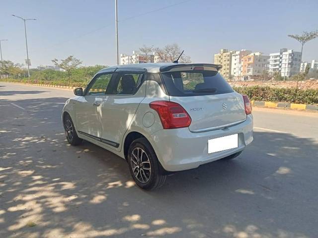 https://images10.gaadi.com/usedcar_image/4332926/original/processed_eb74b19a06887ebd49edb009c5b7f81d.jpg?imwidth=6402