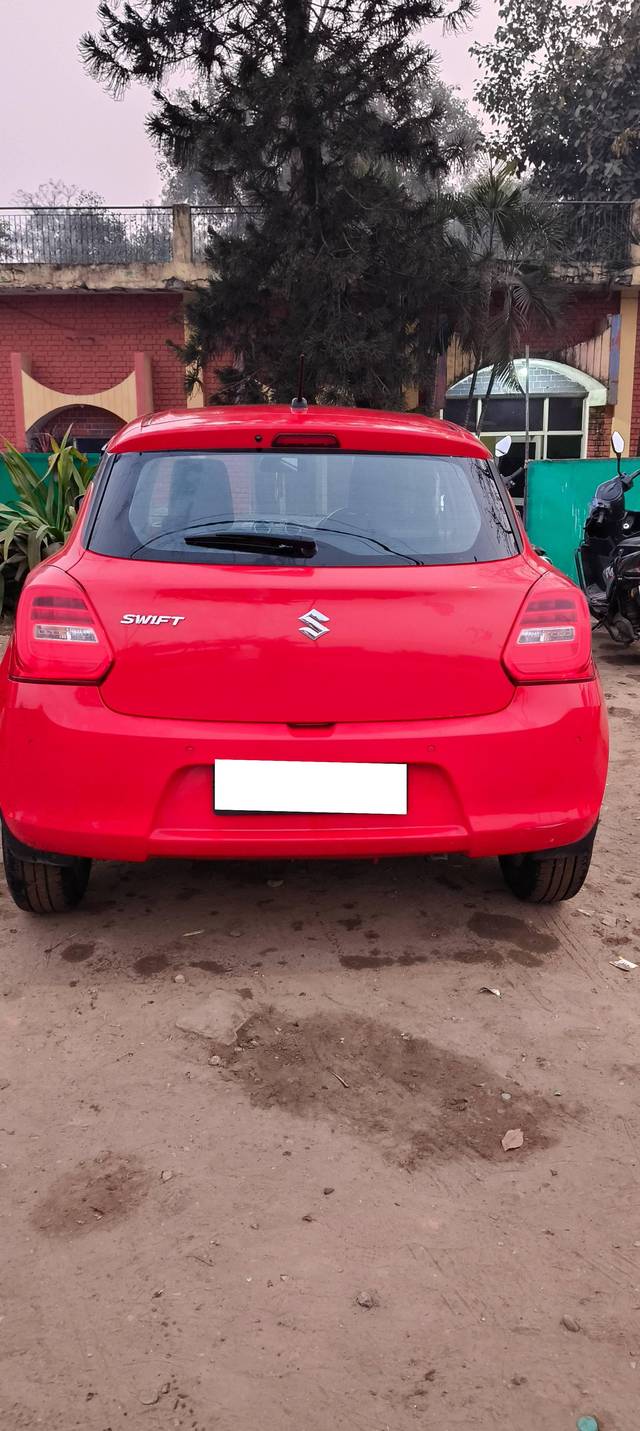 https://images10.gaadi.com/usedcar_image/4332933/original/processed_3cb3a09ab1790b87dfa79cf7c255c3fb.jpg?imwidth=6401