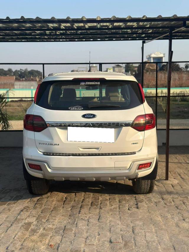 https://images10.gaadi.com/usedcar_image/4332946/original/processed_18be8dd64e1ea577cc9d6e606574bc78.jpg?imwidth=6401