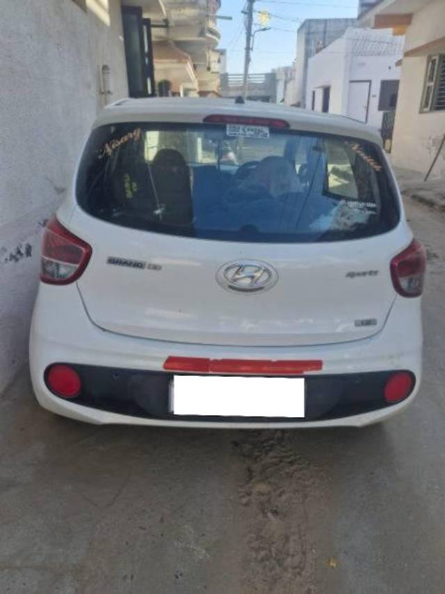 https://images10.gaadi.com/usedcar_image/4332968/original/processed_0d98c229-2626-4a0d-9617-622a90f50d95.jpg?imwidth=6401