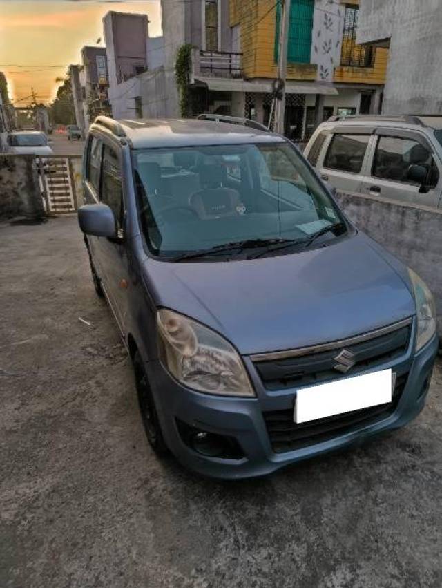 https://images10.gaadi.com/usedcar_image/4332976/original/processed_318712ea-5348-4176-9376-970361c0d293.jpg?imwidth=6400