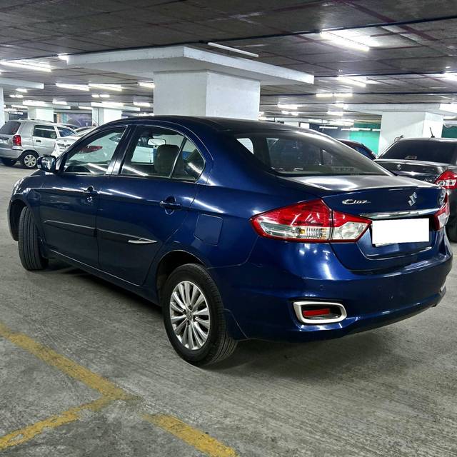 https://images10.gaadi.com/usedcar_image/4332983/original/processed_e8d8f75da5e51ca18edf61799a606e35.jpg?imwidth=6402