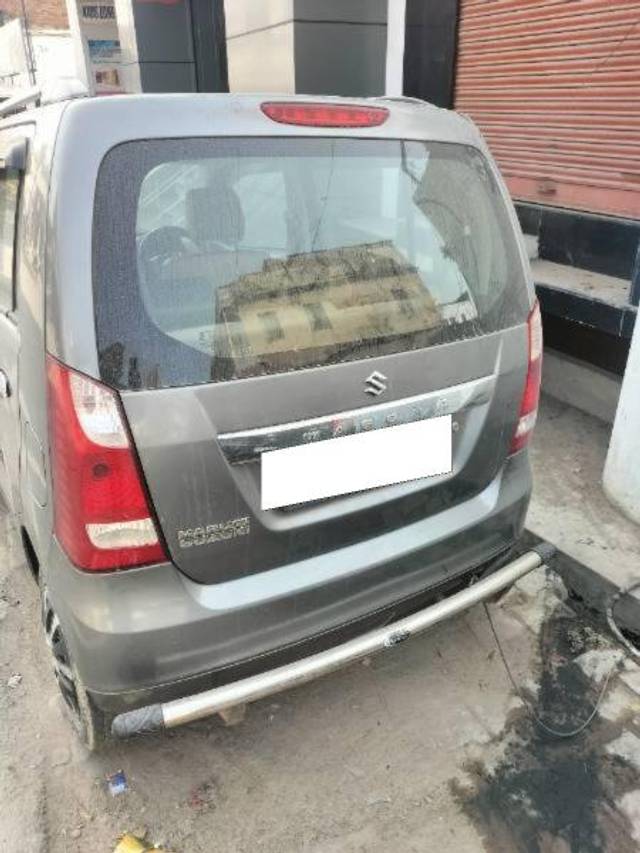 https://images10.gaadi.com/usedcar_image/4333116/original/processed_2e619cd8-0f52-42c4-ad6a-d7f126d271e3.jpg?imwidth=6402