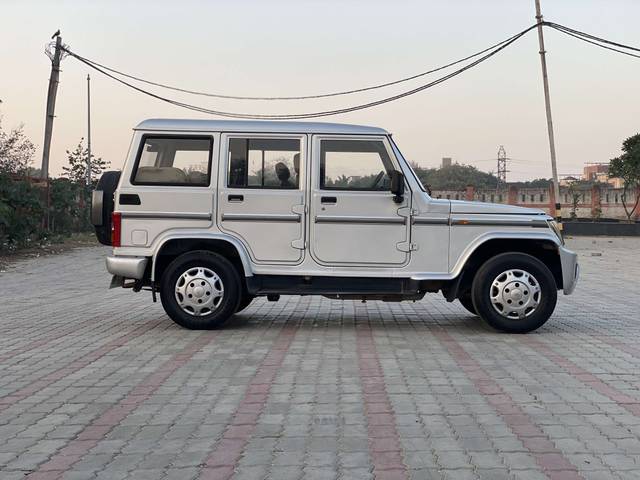 https://images10.gaadi.com/usedcar_image/4333138/original/9b5dfffe7072aab2ab0f9389aabbbe9a.jpg?imwidth=6401