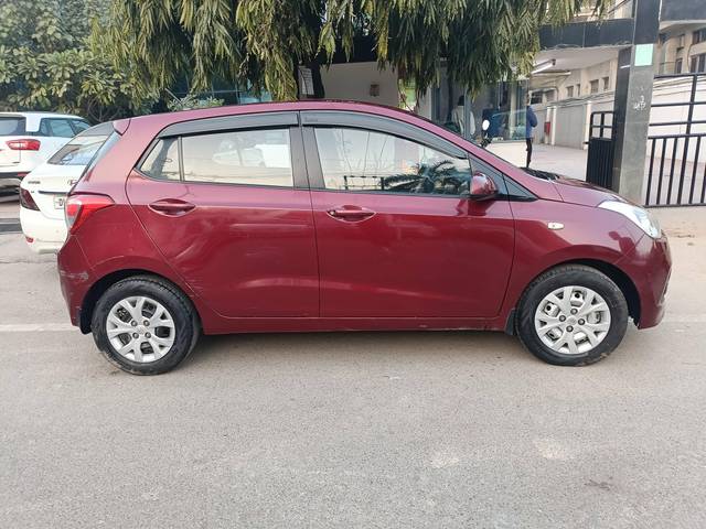 https://images10.gaadi.com/usedcar_image/4333147/original/processed_d1c02e0cc133e3546a79db8aca59e837.jpg?imwidth=6401