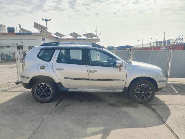 https://images10.gaadi.com/usedcar_image/4333161/original/processed_5e9c050a-c22c-4d21-849a-cf82c5377da8.jpg?imwidth=6400