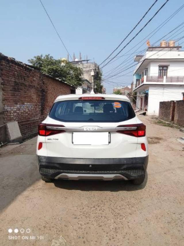 https://images10.gaadi.com/usedcar_image/4333170/original/processed_28cf59b9-401f-4874-a08e-9653a6faf77b.jpg?imwidth=6401