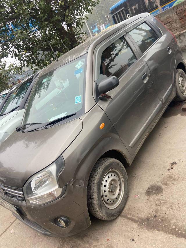 https://images10.gaadi.com/usedcar_image/4333182/original/processed_e66d41cc7908ac74172625da997d8b52.jpg?imwidth=6400