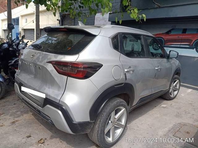 https://images10.gaadi.com/usedcar_image/4333326/original/processed_48ba7054-adf3-4464-9bf2-5353bcce7921.jpeg?imwidth=6401