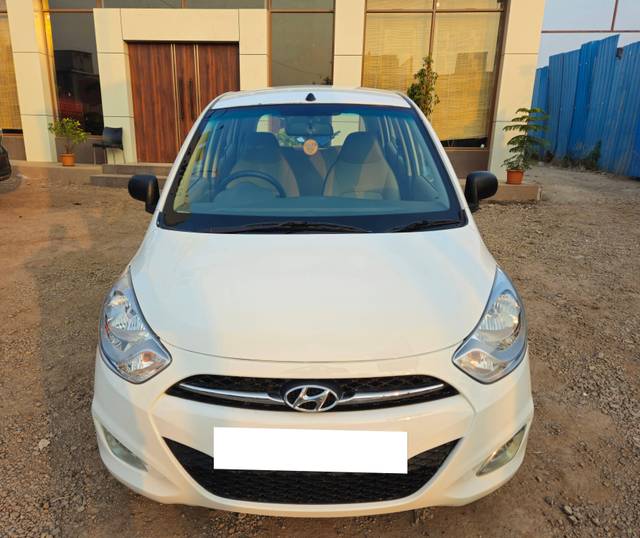 https://images10.gaadi.com/usedcar_image/4333380/original/processed_1c3763e9a5aaf1ef77509921c39164e0.jpg?imwidth=6402