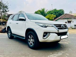 Toyota Fortuner 2016-2021 Toyota Fortuner 2.8 2WD AT