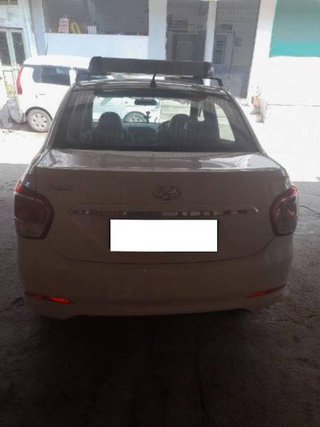 https://images10.gaadi.com/usedcar_image/4333398/original/processed_cc05a01e-7dfd-4a46-953a-d21d8f163143.jpg?imwidth=6401