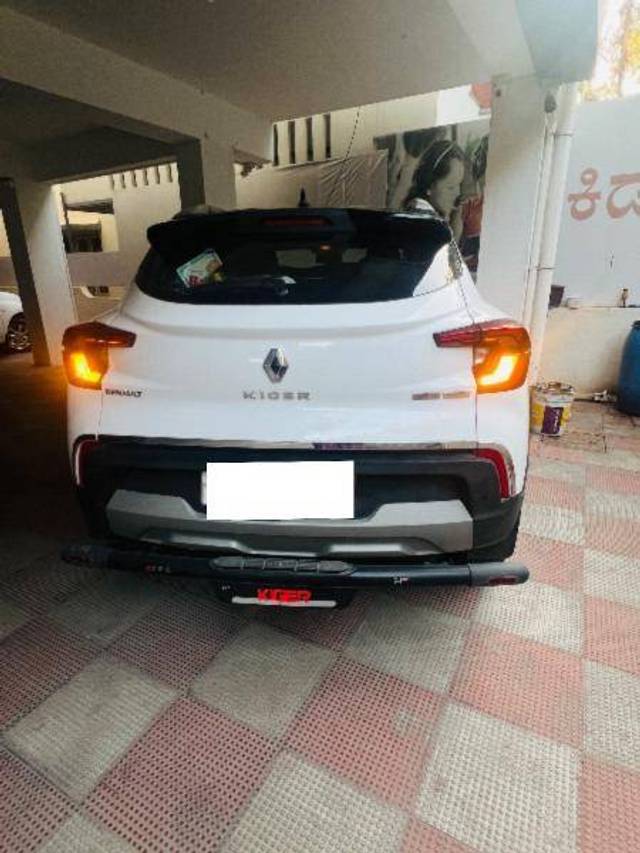 https://images10.gaadi.com/usedcar_image/4333443/original/ce7e2c48d6ef767e1508d2cc846ec279.jpeg?imwidth=6400