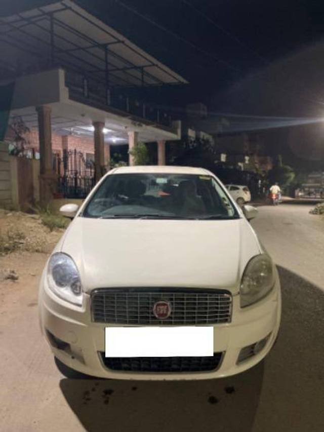 https://images10.gaadi.com/usedcar_image/4333446/original/5ac7b12c81fcaf679d14c5a893cb808f.jpg?imwidth=6400