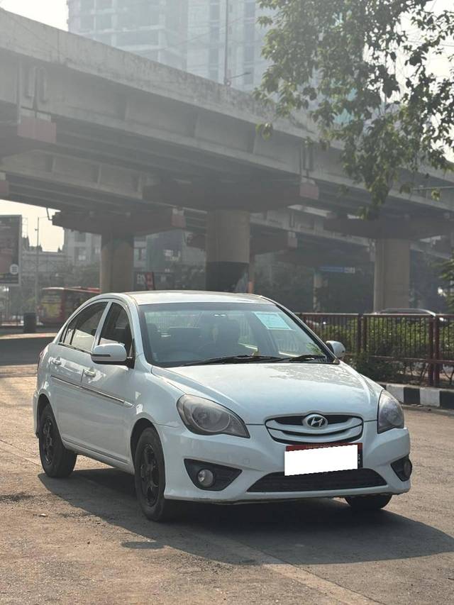 https://images10.gaadi.com/usedcar_image/4333510/original/processed_9074c56d1d515cd1fa813e57945df148.jpg?imwidth=6400