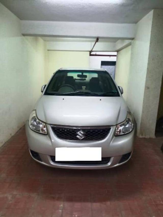 https://images10.gaadi.com/usedcar_image/4333519/original/d737cf14df55332ba1bd3006b3cb95c5.jpeg?imwidth=6400