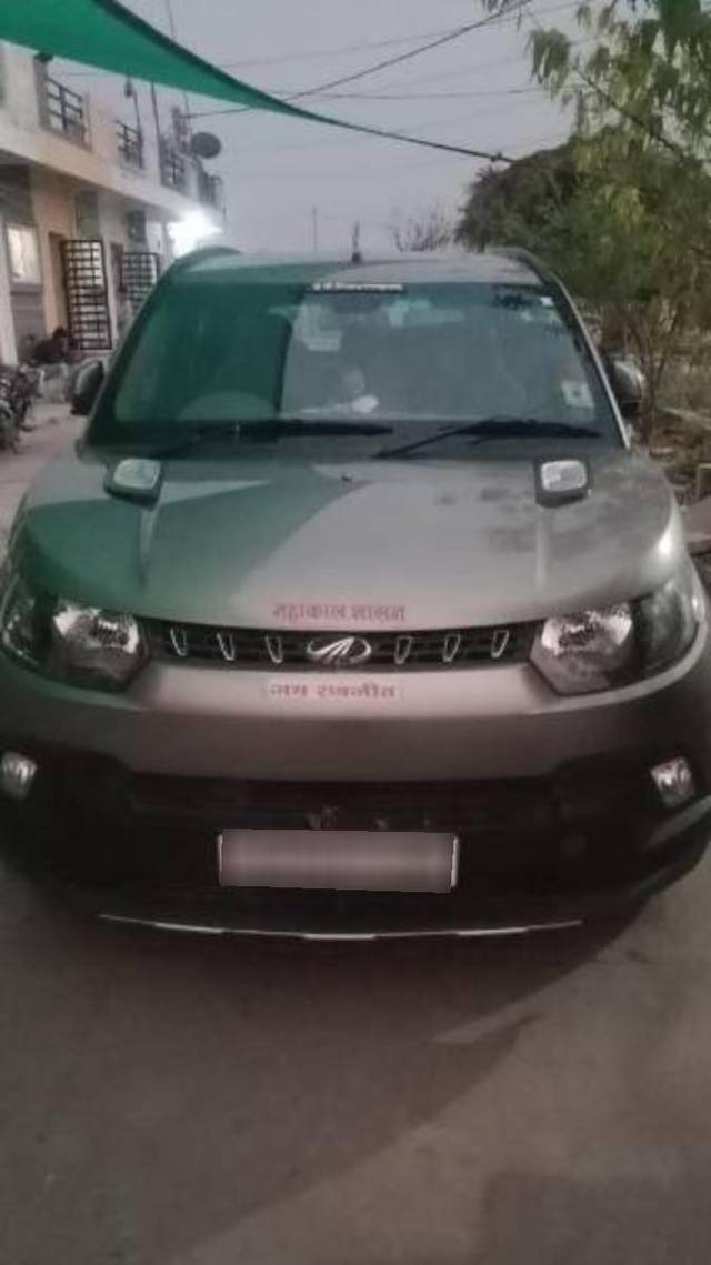 https://images10.gaadi.com/usedcar_image/4333527/original/processed_eb8e9520-d94b-482b-acd6-6409e48f4337.jpg?imwidth=6400