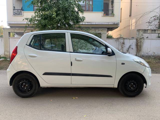 https://images10.gaadi.com/usedcar_image/4333656/original/processed_d2095ba5995c97be9d6d1fc11047edaf.jpg?imwidth=6401