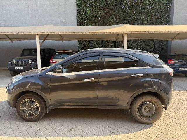 https://images10.gaadi.com/usedcar_image/4333697/original/48f44427b90dbd8b8fab2f273745097e.jpg?imwidth=6402