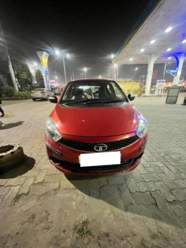 https://images10.gaadi.com/usedcar_image/4333713/original/processed_7b8b6e66-3af7-4b5b-9308-2583647f2c2b.jpg?imwidth=6400