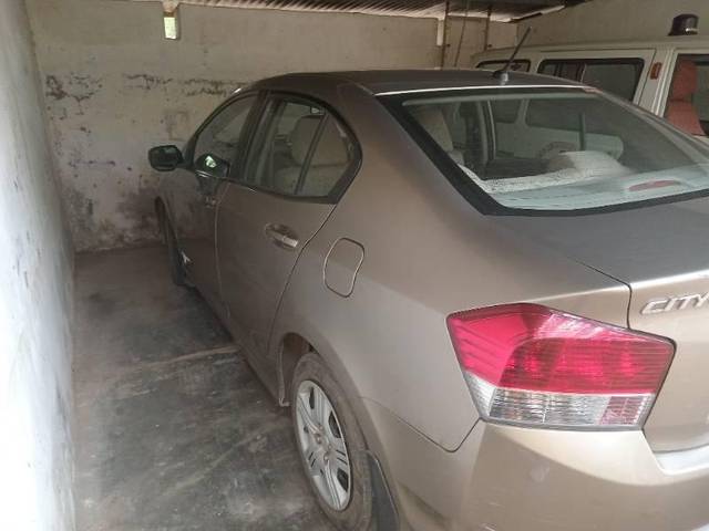 https://images10.gaadi.com/usedcar_image/4333758/original/processed_43c8432b-ec3f-43cc-be05-7ca382df7e3e.jpg?imwidth=6400