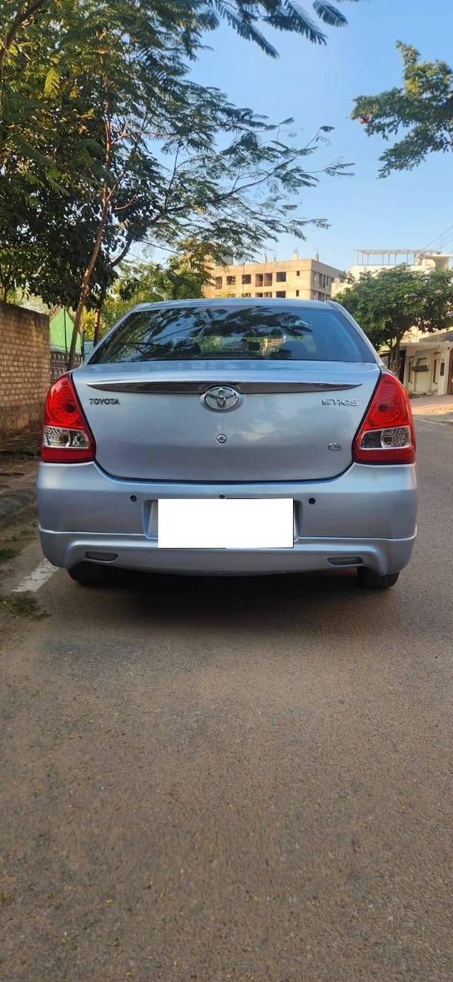 https://images10.gaadi.com/usedcar_image/4333813/original/processed_c8dcd6faa2dda66959155c512006a4cc.jpg?imwidth=6402