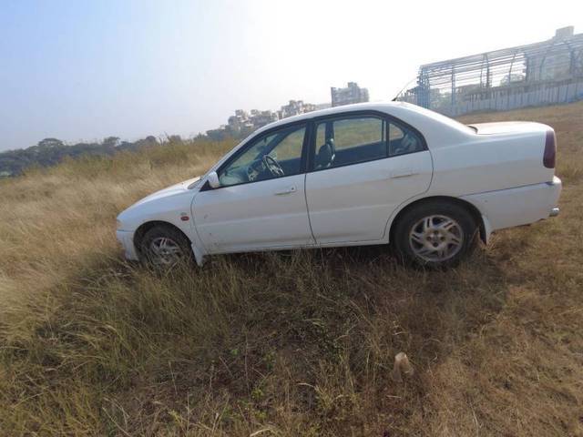 https://images10.gaadi.com/usedcar_image/4333892/original/3a12cc654dbd957a47a7a29fa7acae57.jpeg?imwidth=6402