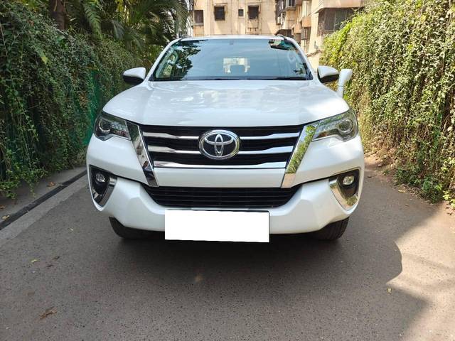 https://images10.gaadi.com/usedcar_image/4334038/original/processed_8adff56e506726cec4a8a26984064d11.jpeg?imwidth=6400