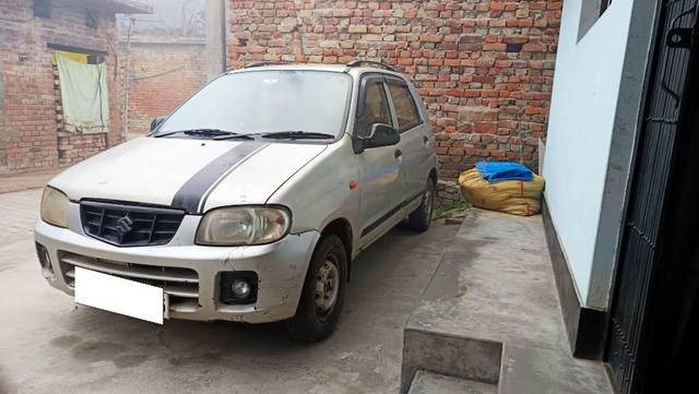 https://images10.gaadi.com/usedcar_image/4334042/original/processed_7b744946-906b-4db2-a220-736027c51291.jpg?imwidth=6402