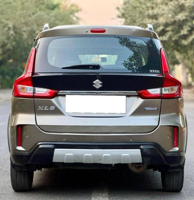 https://images10.gaadi.com/usedcar_image/4334045/original/processed_0ae51500d81eccfd8155e91bdde4f206.jpeg?imwidth=6401